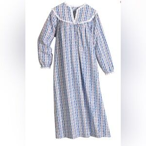 Lanz of Salzburg Tyrollean Cotton Flannel Nightgown Floral Heart Blue Medium